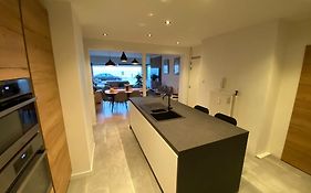 Spacious Apartment With Sea View