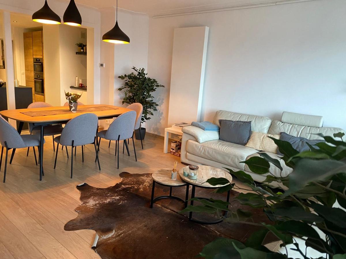 Spacious Apartment With Sea View Oostende Buitenkant foto