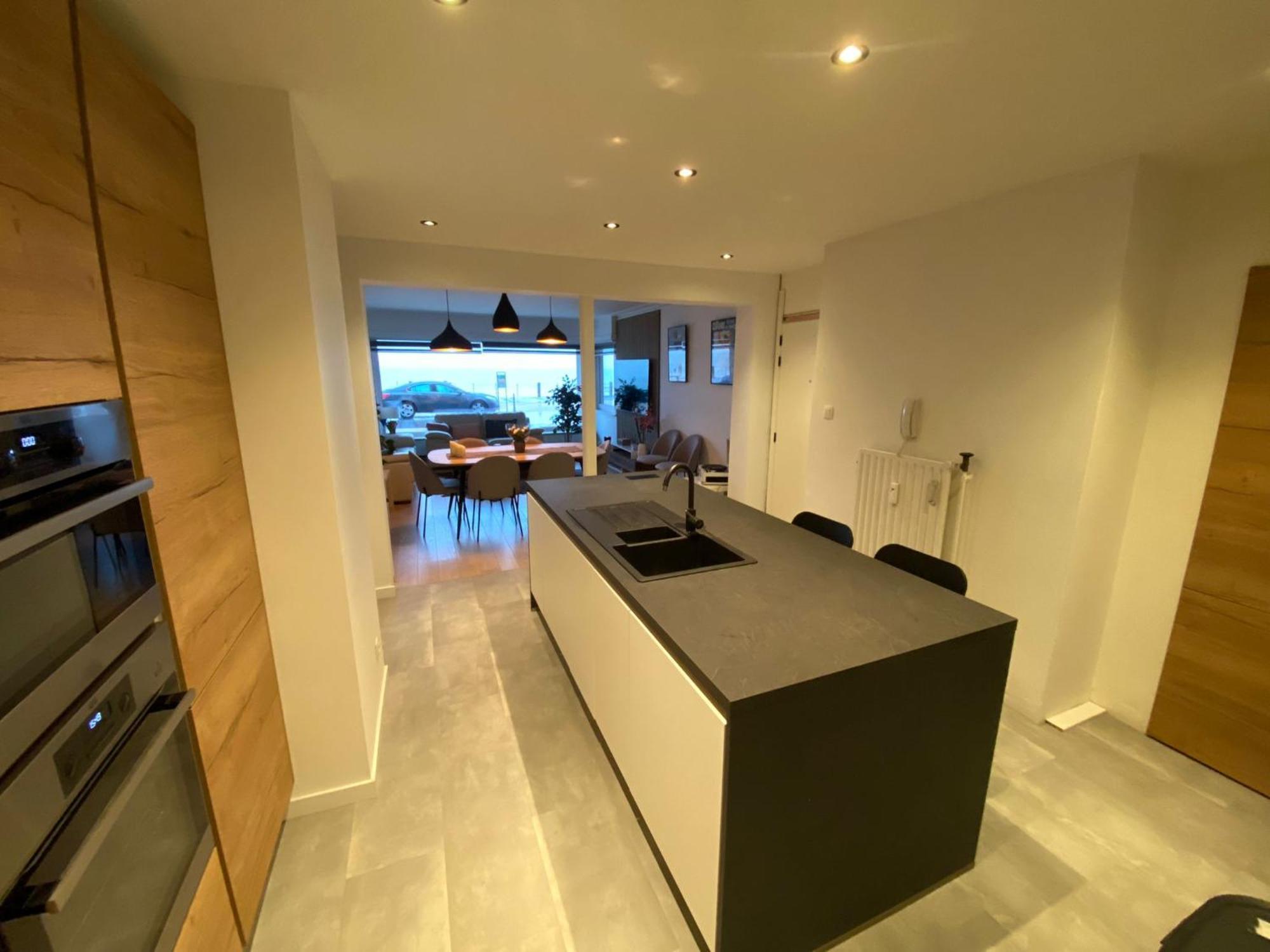 Spacious Apartment With Sea View Oostende Buitenkant foto